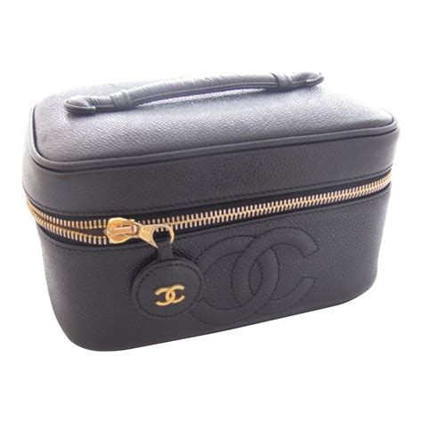 chanel essential makeup case|chanel makeup bag 2020.